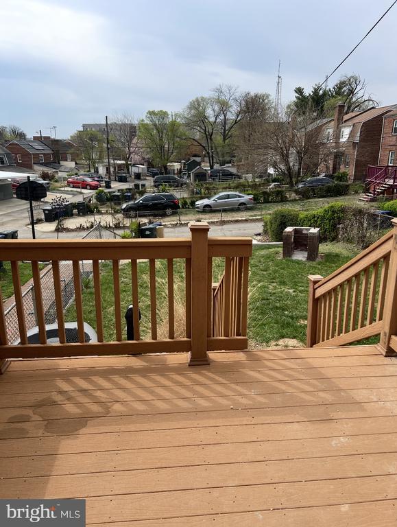 Building Photo - 313 Nicholson St NE