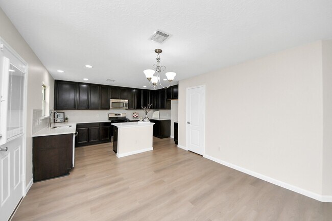 Building Photo - 21318 Pine Monte Ridge Ln