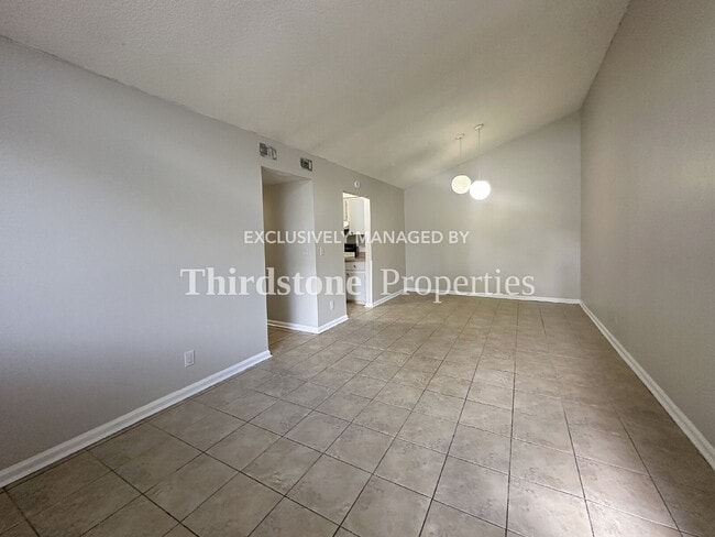 Building Photo - 8124 San Jose Manor Dr E