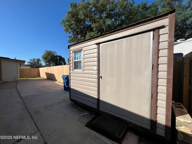 Building Photo - 11356 Renne Dr
