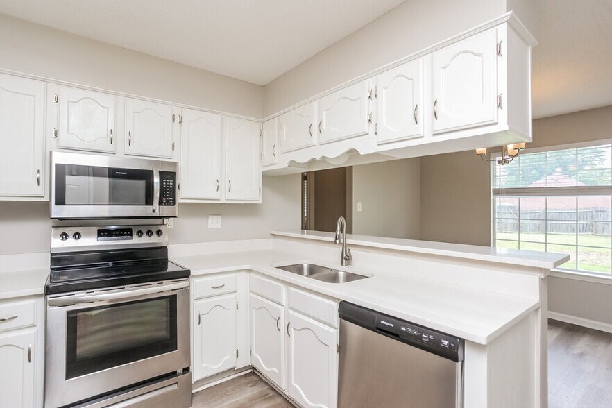 Building Photo - 6722 Finch Rd