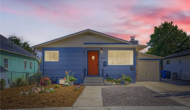 Building Photo - 604 Colorado St