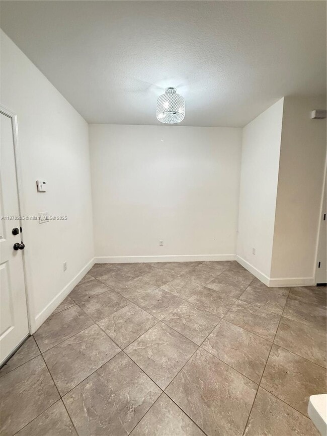 Building Photo - 12521 NW 32nd Manor