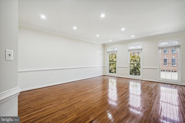 Building Photo - 4524 Fair Valley Dr