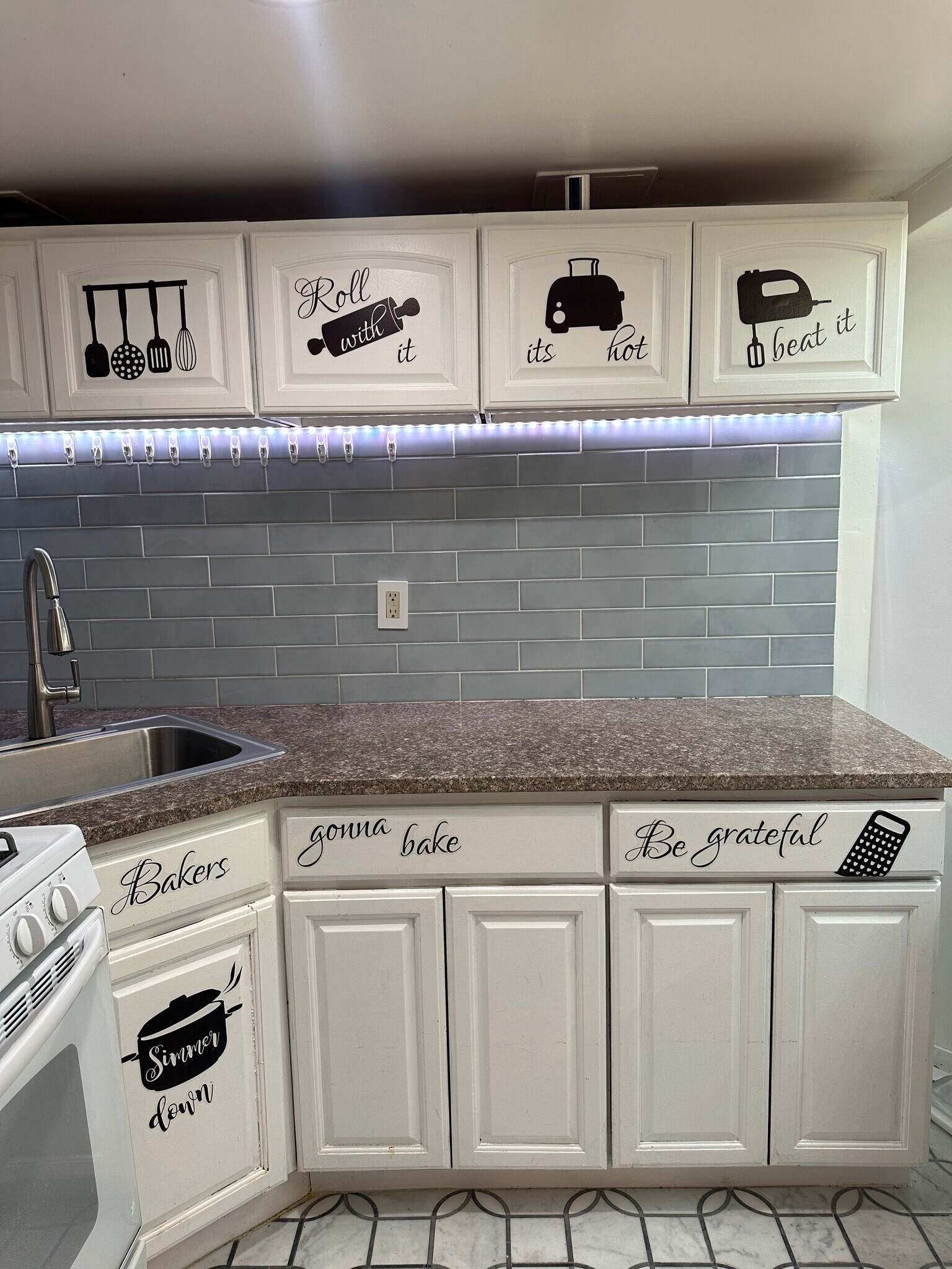 Granite counter tops - 104 N 7th St