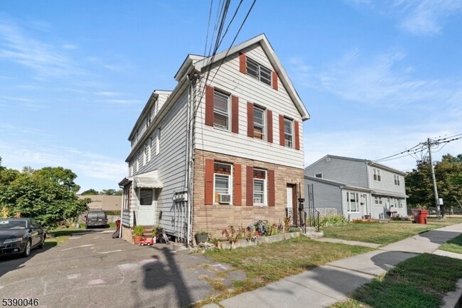 Primary Photo - 7 Ernest St