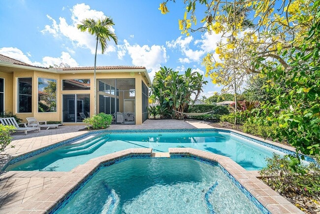 Building Photo - 123 Sunesta Cove Dr