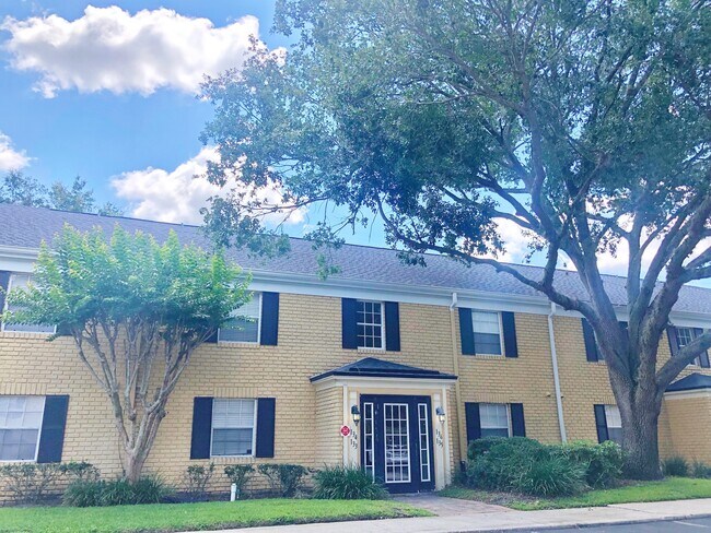 Primary Photo - STRATFORD CONVENIENT 1/1 CONDO IN SEMINOLE...