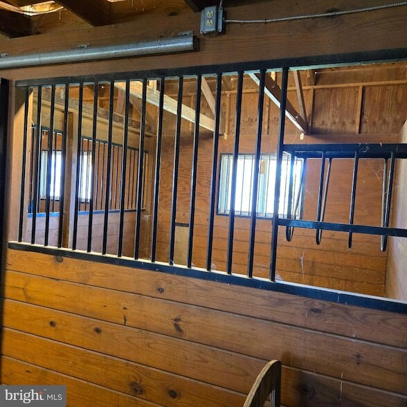 Building Photo - 8293 Leetown Rd
