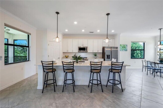 Building Photo - 2375 Montserrat Ln