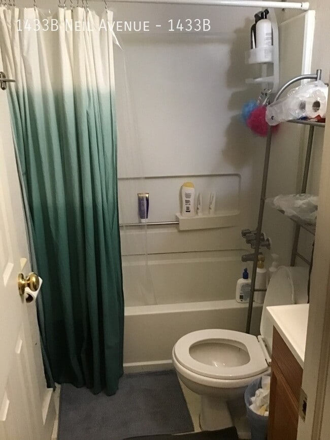 Building Photo - 1433 Neil Ave