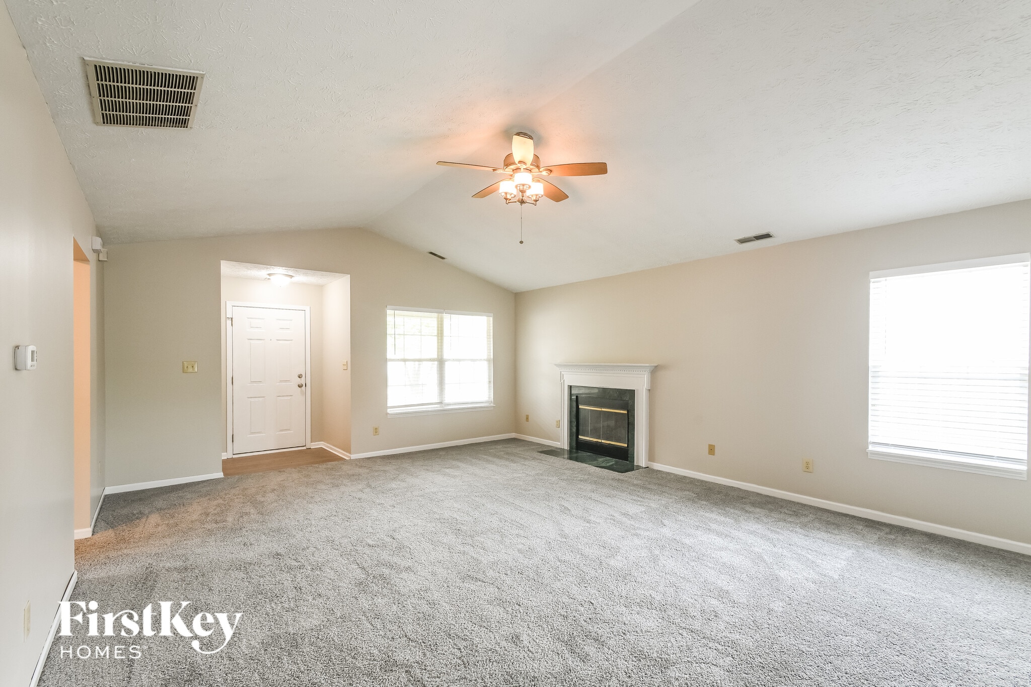 Building Photo - 5815 Victory Ave