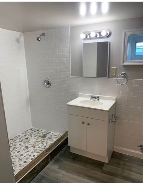 Building Photo - 4 Torresdale Ave