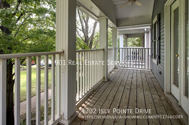 Building Photo - 1302 Isle Pointe Dr