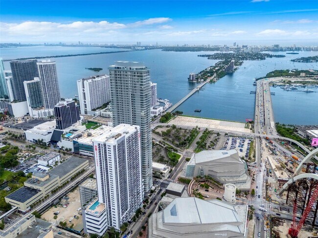 Building Photo - 1400 Biscayne Blvd
