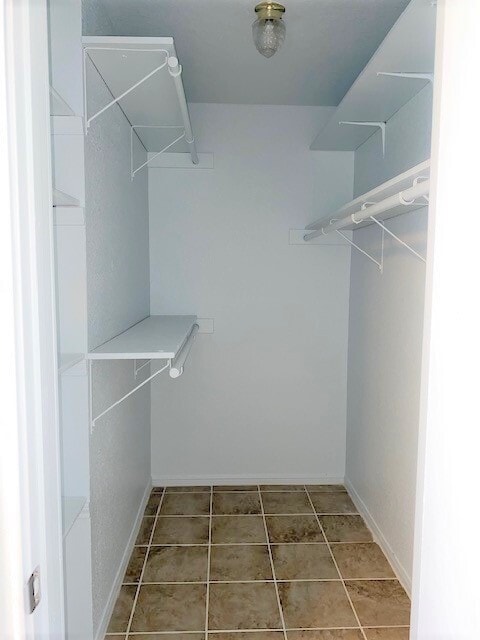 Building Photo - 305 Bronc Dr