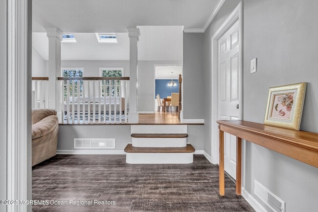 Building Photo - 1 Barbara Ln