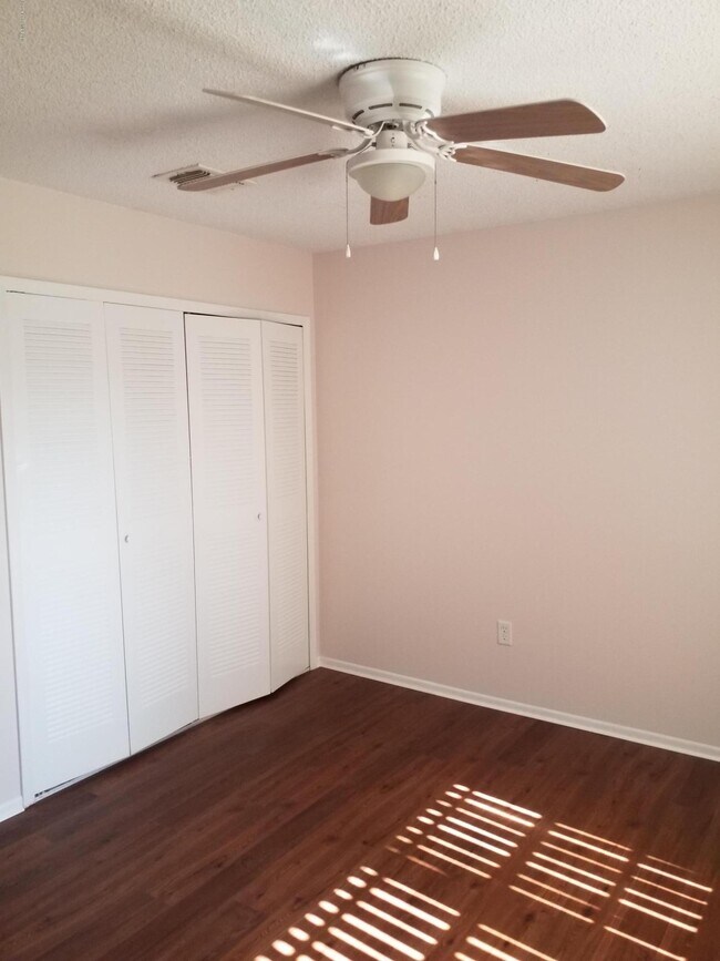 Building Photo - 6045 Cannon Ave