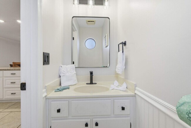 Building Photo - 135 Grande Island Blvd