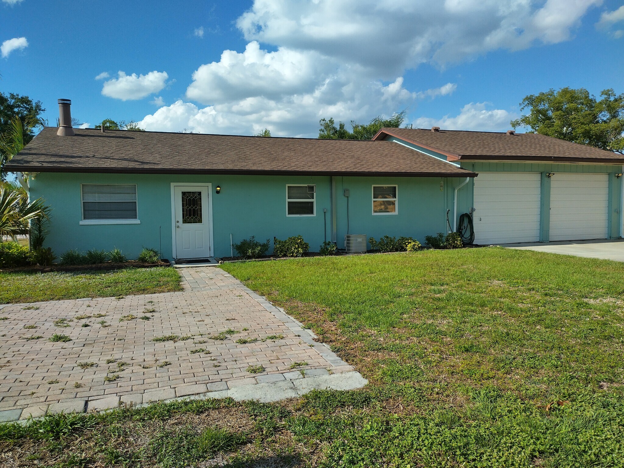 Building Photo - 5510 18TH AVE E
