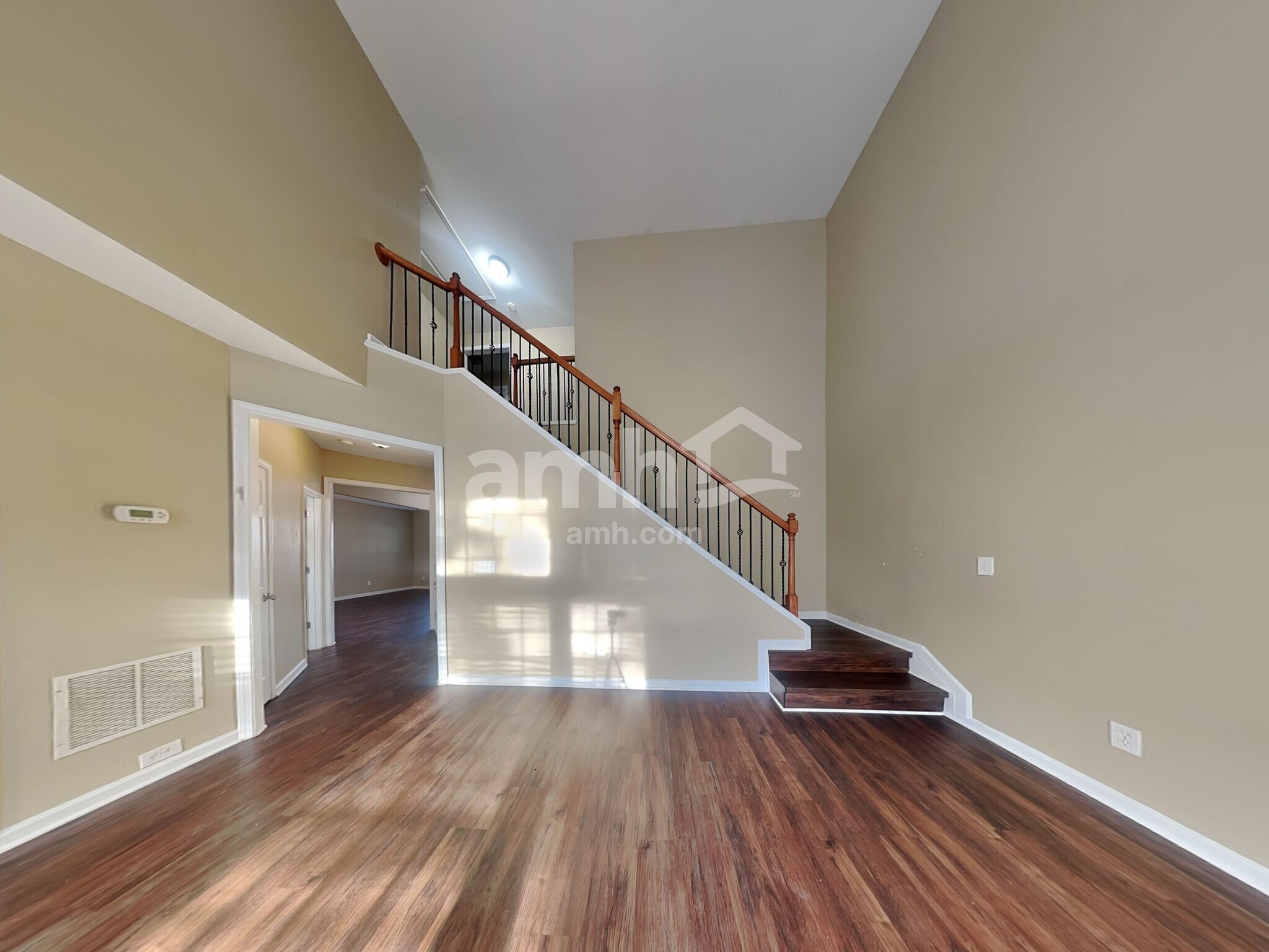 Building Photo - 3695 Moor Pointe Dr