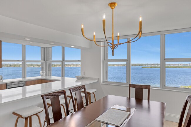 Building Photo - 5200 N Ocean Dr