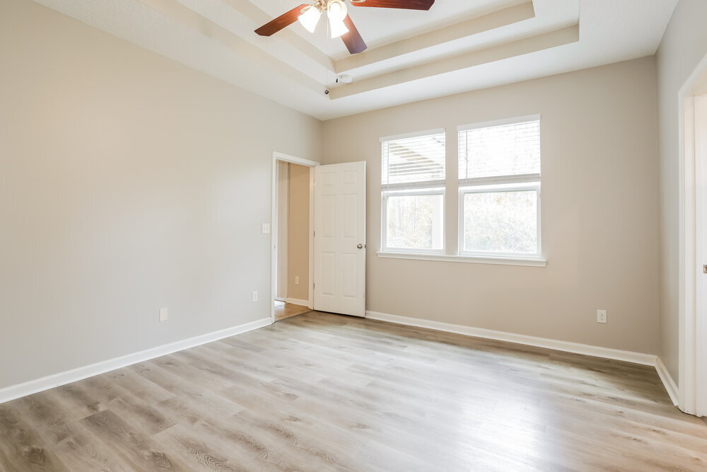 Building Photo - 11876 Carson Lake Dr W