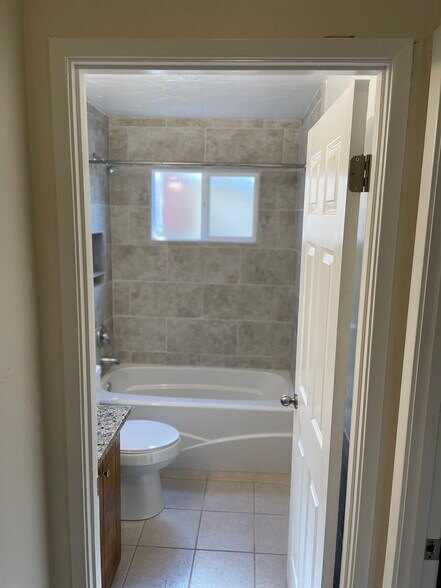 Building Photo - 13621 Fair Oaks Blvd