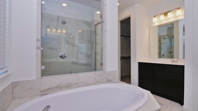 Building Photo - 5311 Birch Shadow Dr