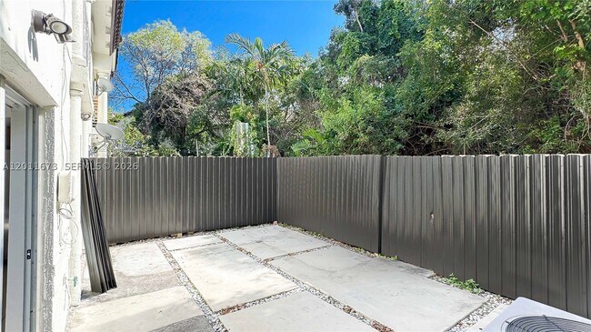Building Photo - 8902 NW 109th Ct