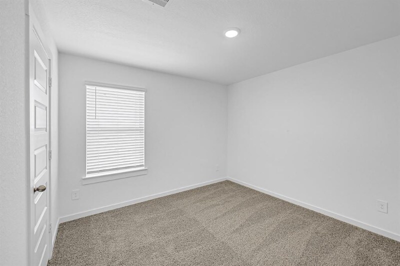 Building Photo - 31510 Chippenham Colony Ct