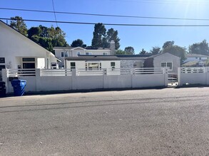 Building Photo - 11836 Laurelwood Dr