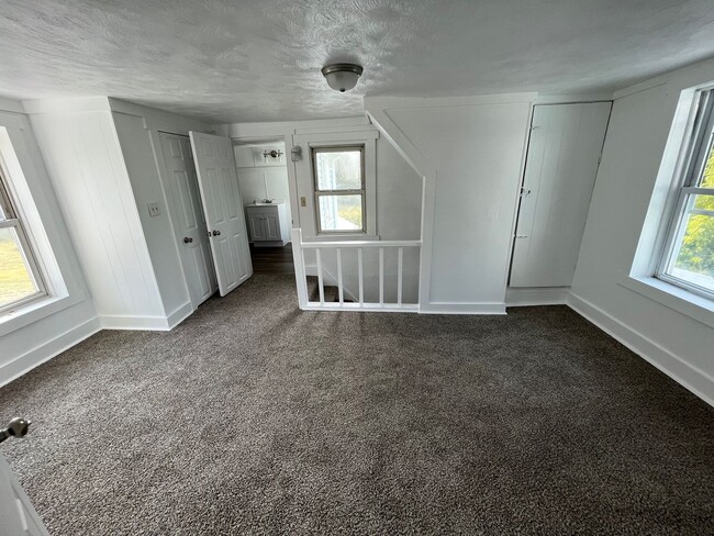 Primary Photo - For Rent: Beautifully Renovated 3BR/2BA Si...
