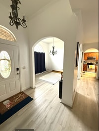 Building Photo - 4 bedroom 2.5 bath home