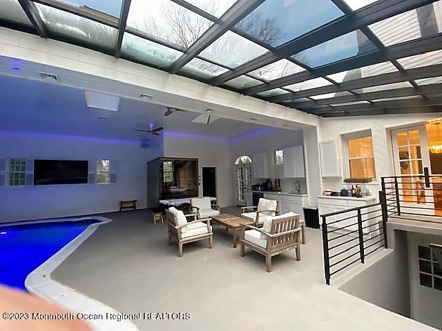 Building Photo - 634 Windermere Ave