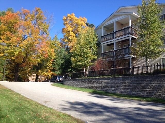 Building Photo - 99 S Mammoth Rd