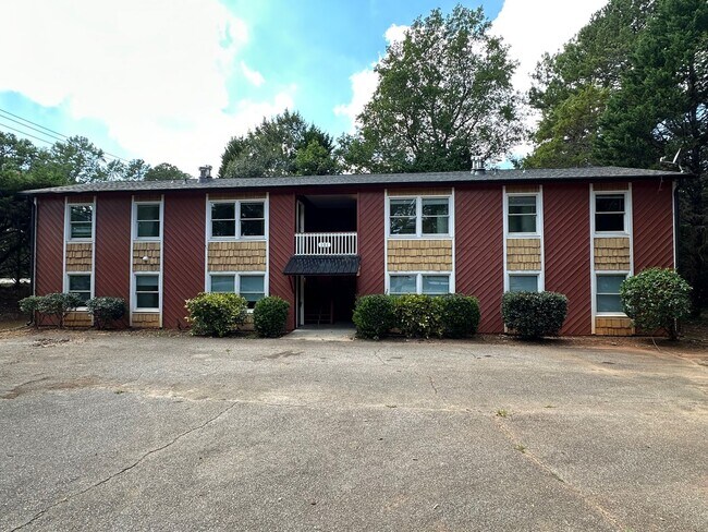 Building Photo - 101 Mark Twain Cir