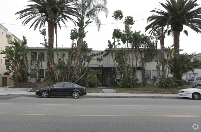 Building Photo - 11933 Magnolia Blvd