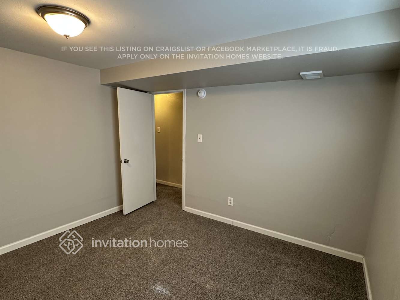 Building Photo - 1621 S Rifle St