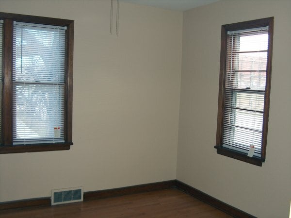 Building Photo - 1 N 6th St