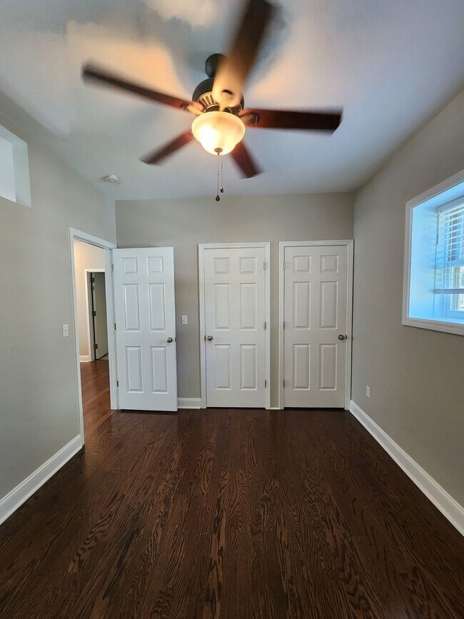 Building Photo - Montford Rental-Asheville