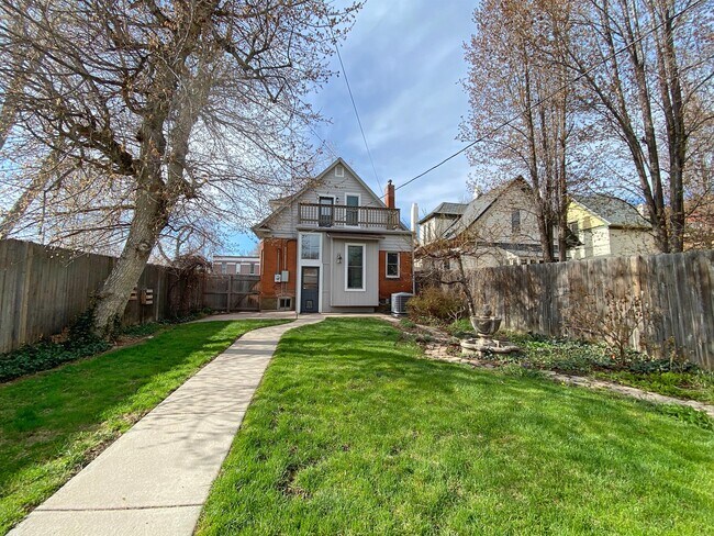 Building Photo - 2445 W 37th Ave