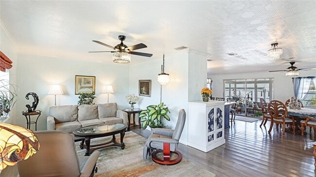 Building Photo - 13492 Dibella Ave