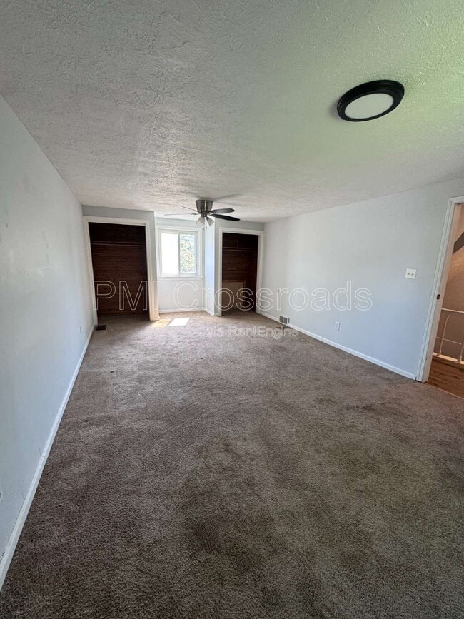 Building Photo - 2876 Hudson Dr