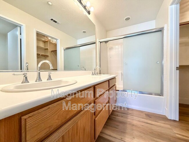 Building Photo - 39315 Flamingo Bay