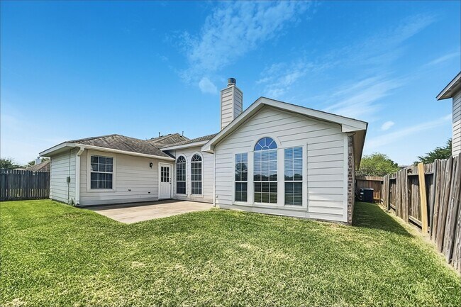 Building Photo - 22111 Cassini Ct