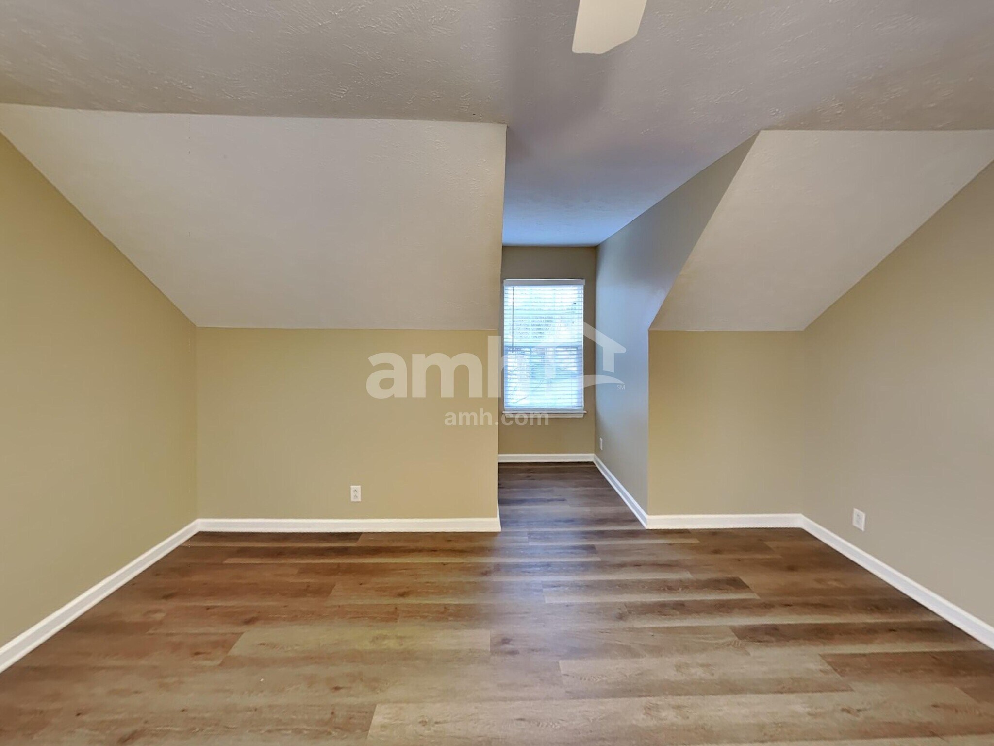 Building Photo - 838 Maricopa Dr