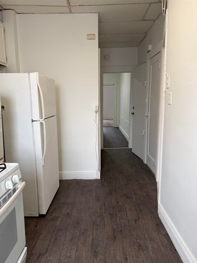 Building Photo - 434 Central Ave