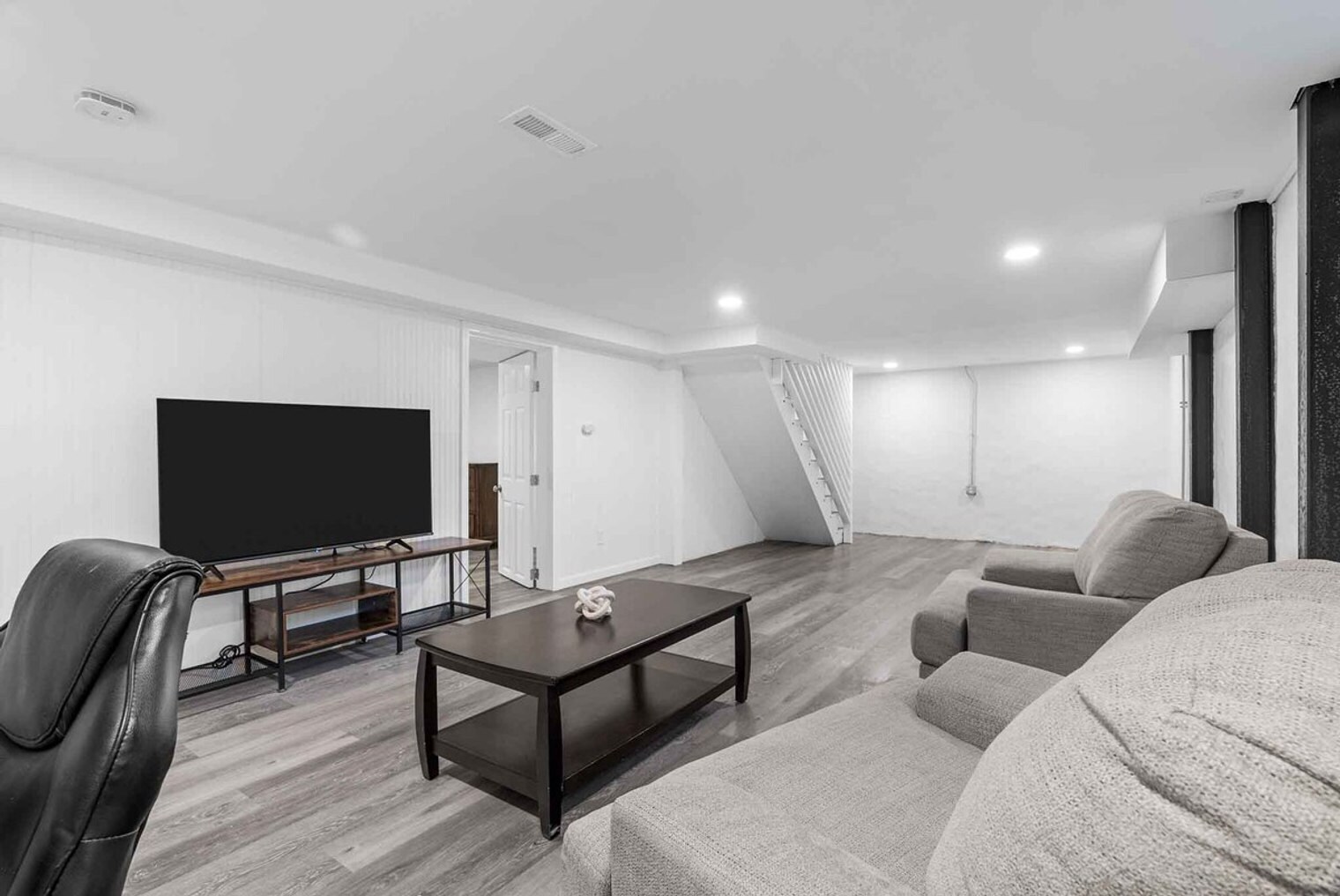 Building Photo - 2648 Garham Dr