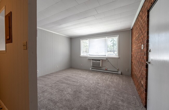 Building Photo - Cozy 1-Bedroom Condo in the Heart of Carrboro